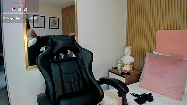 Dakota diaz  online show from March 2025 08:32:02 PM