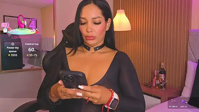 Dakota diaz  online show from November 2025 08:33:02 PM