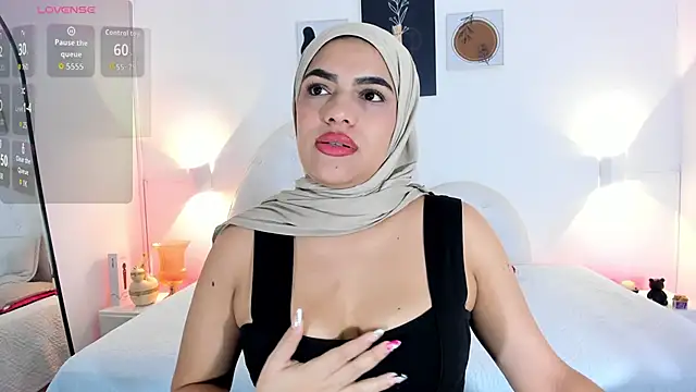 Umarani  online show from October 2025 06:42:02 PM