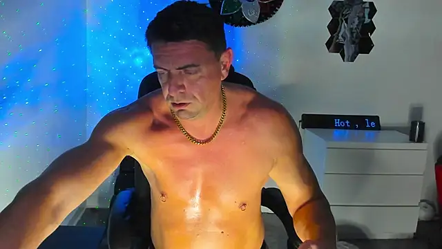 petr37pol online show from May 2026 08:27:01 PM