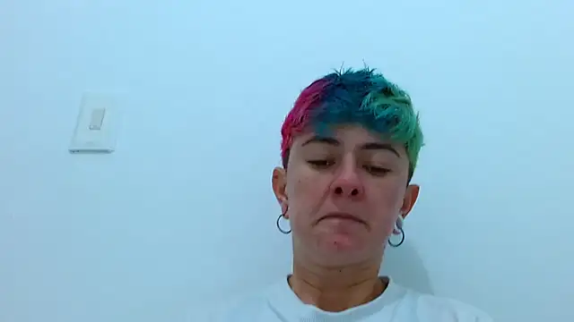 tomboyblue online show from November 2025 02:11:02 AM