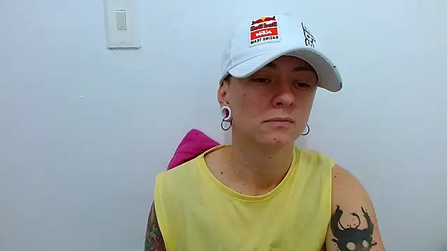tomboyblue online show from December 2025 12:58:02 PM