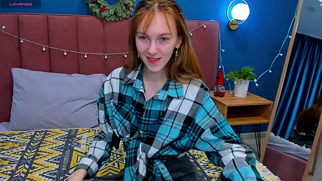 Snapshot of VanillaKelly chatting on December 2024 03:49:02 AM VanillaKelly online show from December 2024 03:49:02 AM