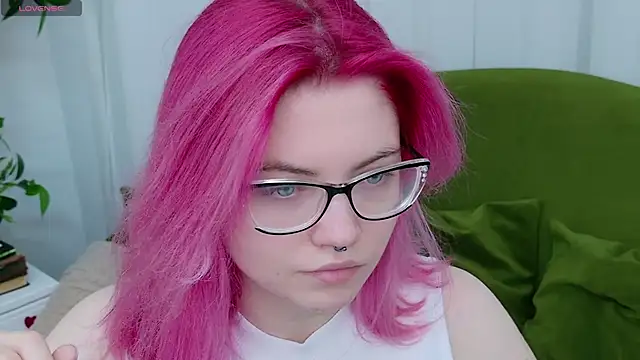 Lisa Adam online show from December 2025 04:14:02 PM