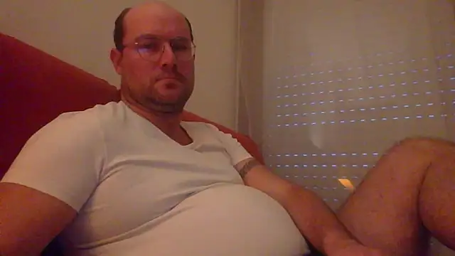 Snapshot of porompomperro chatting on January 2025 04:22:01 PM porompomperro online show from January 2025 04:22:01 PM