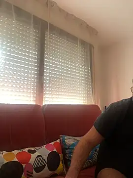 Snapshot of porompomperro chatting on February 2025 10:15:01 AM porompomperro online show from February 2025 10:15:01 AM