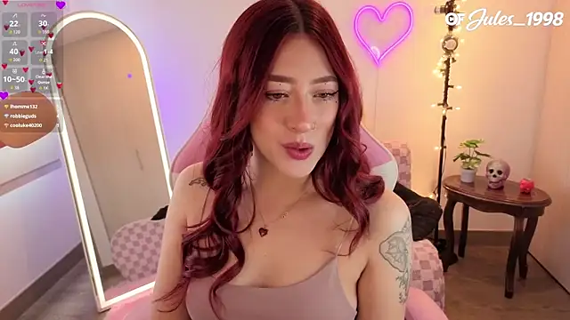 Snapshot of violet_ch chatting on February 2026 06:20:02 PM violet ch online show from February 2026 06:20:02 PM