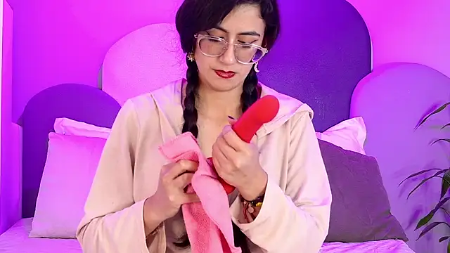 SophieGomez22 online show from April 2026 05:41:02 PM