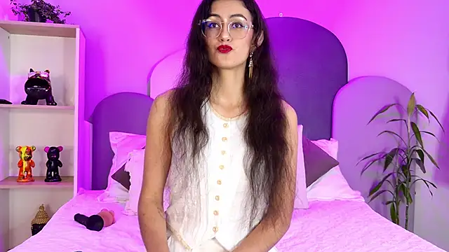 SophieGomez22 online show from May 2026 11:15:01 AM