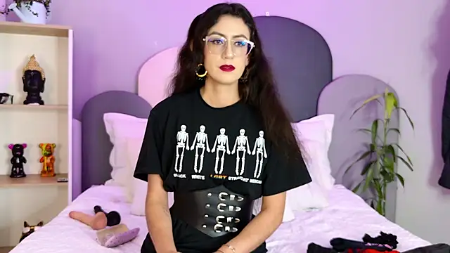 SophieGomez22 online show from July 2026 11:28:01 AM