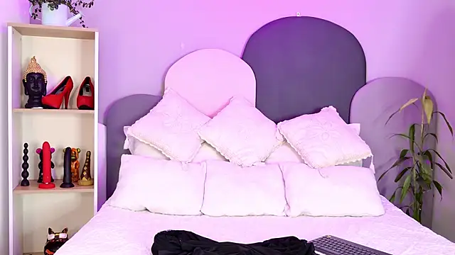 SophieGomez22 online show from July 2026 03:54:02 PM