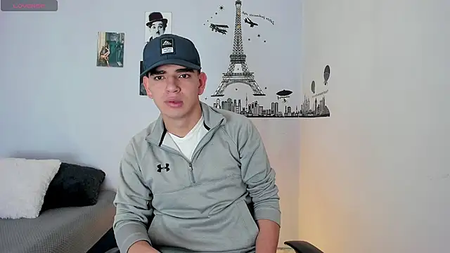 Snapshot of Ares_Johnson chatting on December 2024 06:12:01 PM Ares Johnson online show from December 2024 06:12:01 PM