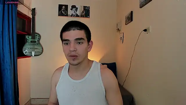 Snapshot of Ares_Johnson chatting on January 2025 02:18:01 AM Ares Johnson online show from January 2025 02:18:01 AM