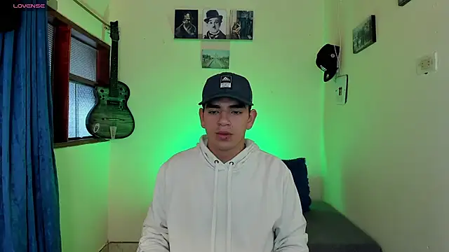 Snapshot of Ares_Johnson chatting on January 2025 07:07:02 PM Ares Johnson online show from January 2025 07:07:02 PM