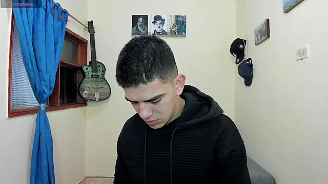 Snapshot of Ares_Johnson chatting on January 2025 02:07:01 PM Ares Johnson online show from January 2025 02:07:01 PM