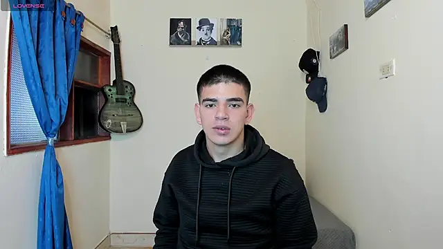 Snapshot of Ares_Johnson chatting on January 2025 05:10:02 PM Ares Johnson online show from January 2025 05:10:02 PM