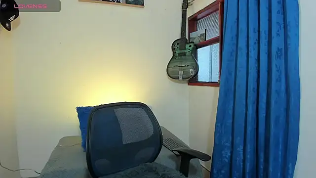 Snapshot of Ares_Johnson chatting on February 2025 05:51:01 PM Ares Johnson online show from February 2025 05:51:01 PM