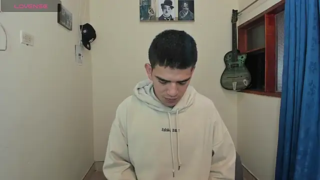 Snapshot of Ares_Johnson chatting on February 2025 04:18:01 PM Ares Johnson online show from February 2025 04:18:01 PM