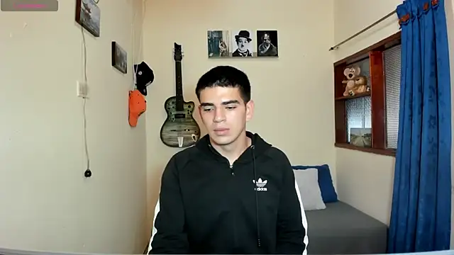 Snapshot of Ares_Johnson chatting on February 2025 08:18:01 PM Ares Johnson online show from February 2025 08:18:01 PM