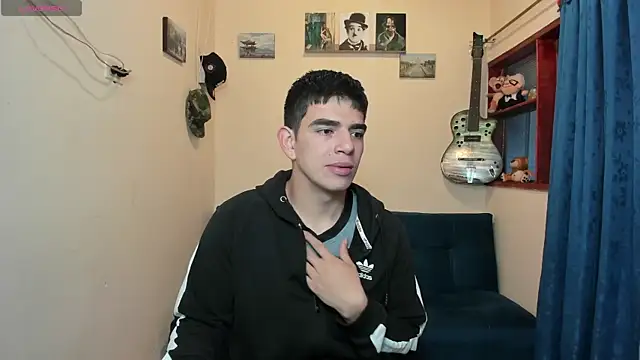 Snapshot of Ares_Johnson chatting on March 2025 01:29:02 PM Ares Johnson online show from March 2025 01:29:02 PM