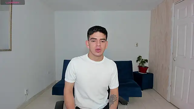 Snapshot of Ares_Johnson chatting on September 2025 12:49:01 PM Ares Johnson online show from September 2025 12:49:01 PM