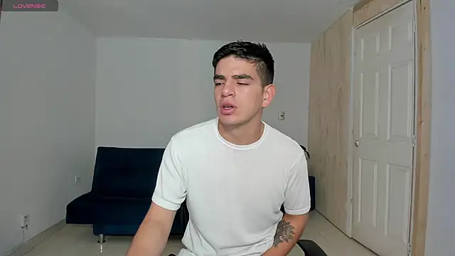 Snapshot of Ares_Johnson chatting on September 2025 12:16:01 PM Ares Johnson online show from September 2025 12:16:01 PM