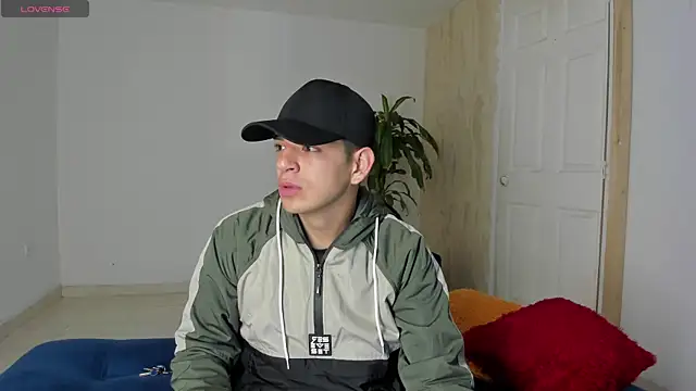 Snapshot of Ares_Johnson chatting on October 2025 01:33:02 AM Ares Johnson online show from October 2025 01:33:02 AM