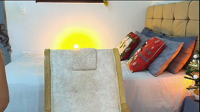 Snapshot of PaoL22 chatting on December 2024 02:08:02 AM PaoL22 online show from December 2024 02:08:02 AM