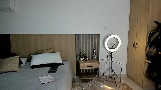 Snapshot of rebeca_cortez_ chatting on January 2026 07:34:01 PM rebeca cortez online show from January 2026 07:34:01 PM