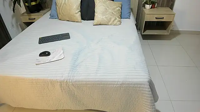 Snapshot of rebeca_cortez_ chatting on February 2026 08:04:01 PM rebeca cortez online show from February 2026 08:04:01 PM