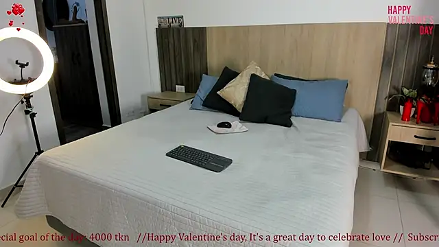 Snapshot of rebeca_cortez_ chatting on February 2026 07:43:01 PM rebeca cortez online show from February 2026 07:43:01 PM