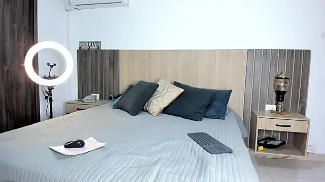 Snapshot of rebeca_cortez_ chatting on February 2026 07:53:02 PM rebeca cortez online show from February 2026 07:53:02 PM