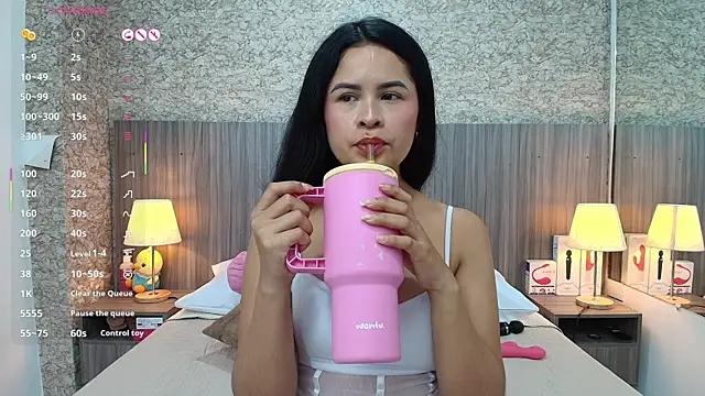 Snapshot of maite_jhon chatting on May 2026 02:45:01 PM maite jhon online show from May 2026 02:45:01 PM