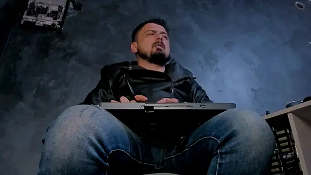 Snapshot of Master_Mark_Wayne chatting on April 2026 07:14:02 AM Master Mark Wayne online show from April 2026 07:14:02 AM