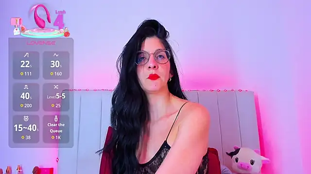 caro lyne  online show from June 2026 07:25:01 PM