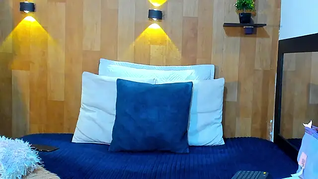 marianaa90 online show from September 2025 07:07:02 PM