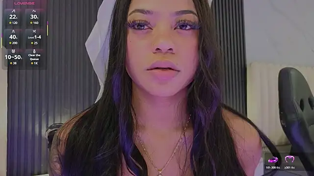 Madiee Rhea online show from April 2026 07:47:02 AM