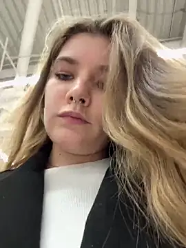 Holy Tereza online show from March 2025 03:25:01 PM