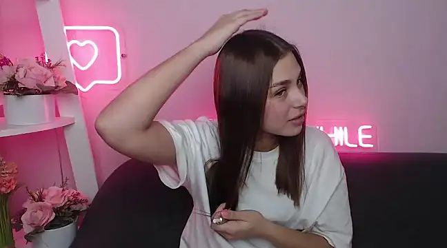 Snapshot of MilanaAngelAs chatting on January 2025 05:37:01 AM MilanaAngelAs online show from January 2025 05:37:01 AM