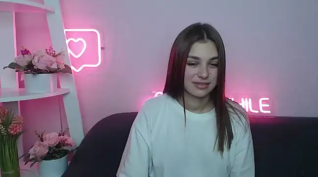 Snapshot of MilanaAngelAs chatting on January 2025 05:40:01 PM MilanaAngelAs online show from January 2025 05:40:01 PM