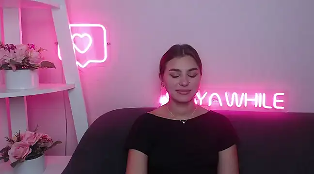 Snapshot of MilanaAngelAs chatting on January 2025 08:43:01 AM MilanaAngelAs online show from January 2025 08:43:01 AM