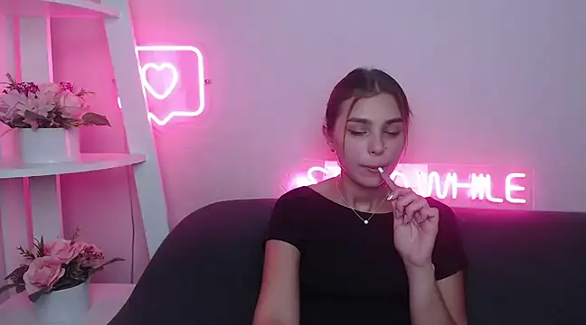 Snapshot of MilanaAngelAs chatting on February 2025 02:45:01 PM MilanaAngelAs online show from February 2025 02:45:01 PM