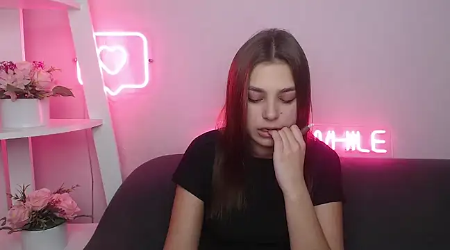 Snapshot of MilanaAngelAs chatting on February 2025 11:08:02 AM MilanaAngelAs online show from February 2025 11:08:02 AM