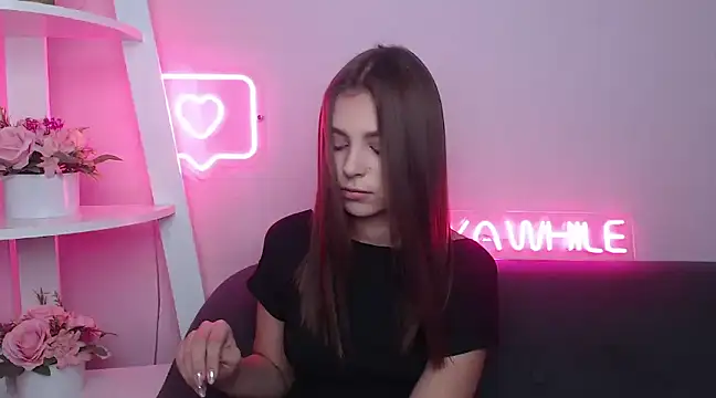 Snapshot of MilanaAngelAs chatting on February 2025 05:36:02 AM MilanaAngelAs online show from February 2025 05:36:02 AM