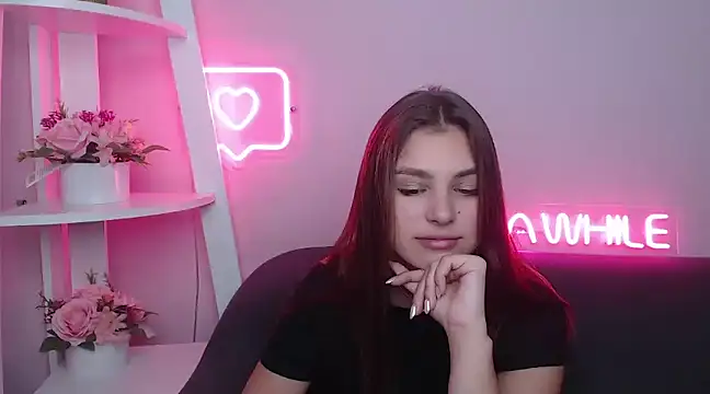 Snapshot of MilanaAngelAs chatting on February 2025 11:44:02 AM MilanaAngelAs online show from February 2025 11:44:02 AM