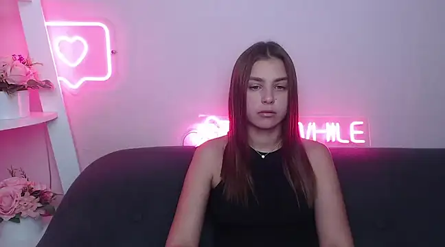 Snapshot of MilanaAngelAs chatting on February 2025 10:58:01 AM MilanaAngelAs online show from February 2025 10:58:01 AM