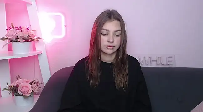 Snapshot of MilanaAngelAs chatting on March 2025 08:45:01 AM MilanaAngelAs online show from March 2025 08:45:01 AM