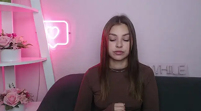 Snapshot of MilanaAngelAs chatting on March 2025 05:48:02 AM MilanaAngelAs online show from March 2025 05:48:02 AM