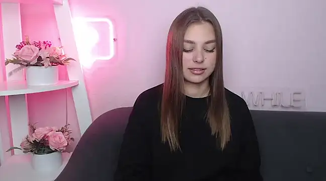 Snapshot of MilanaAngelAs chatting on March 2025 02:12:02 PM MilanaAngelAs online show from March 2025 02:12:02 PM