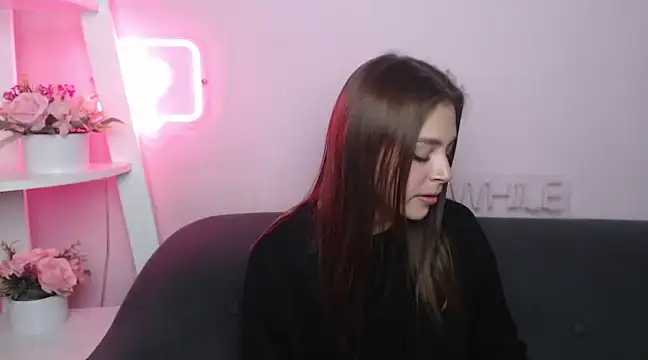 Snapshot of MilanaAngelAs chatting on March 2025 05:48:02 PM MilanaAngelAs online show from March 2025 05:48:02 PM